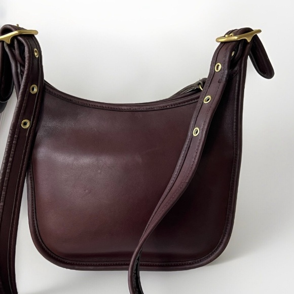 Coach Handbags - Vintage COACH Janice Legacy Zip Mahogany Brown Glove-Tanned Leather Shoulder Bag